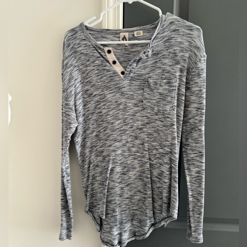 Men’s small quarter button long sleeve